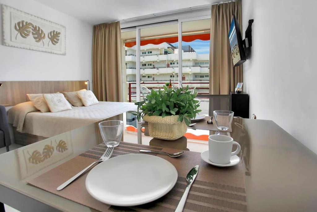 Alexander Apartment Playa De Las Americas Kültér fotó